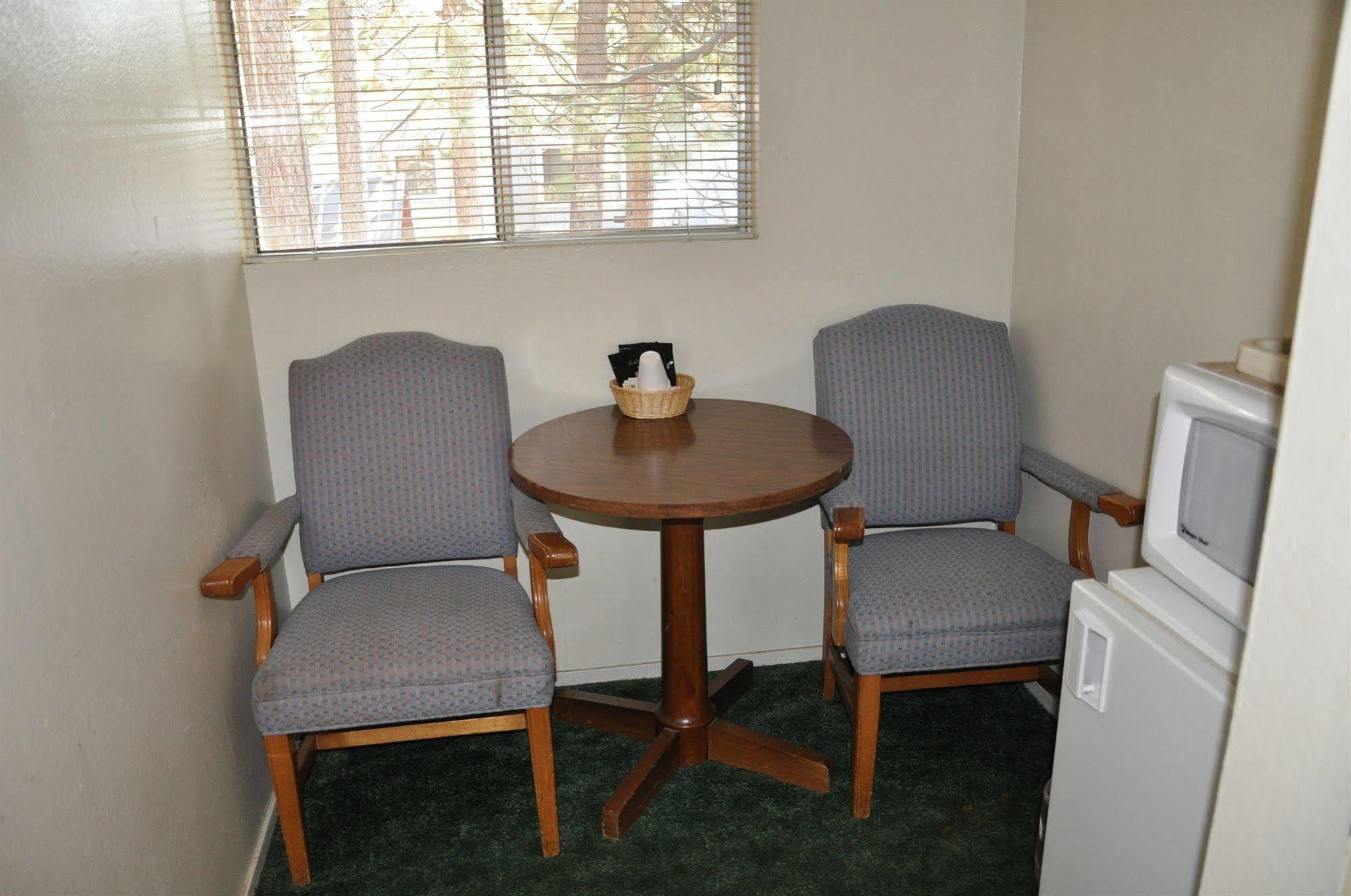 Cedar Inn & Suites South Lake Tahoe Dış mekan fotoğraf