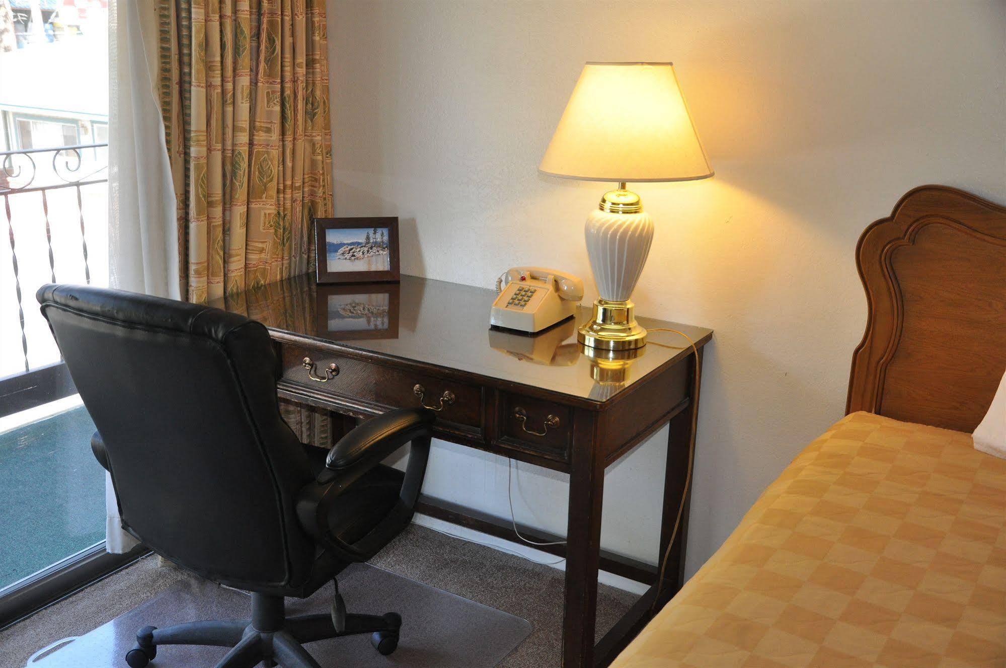 Cedar Inn & Suites South Lake Tahoe Dış mekan fotoğraf