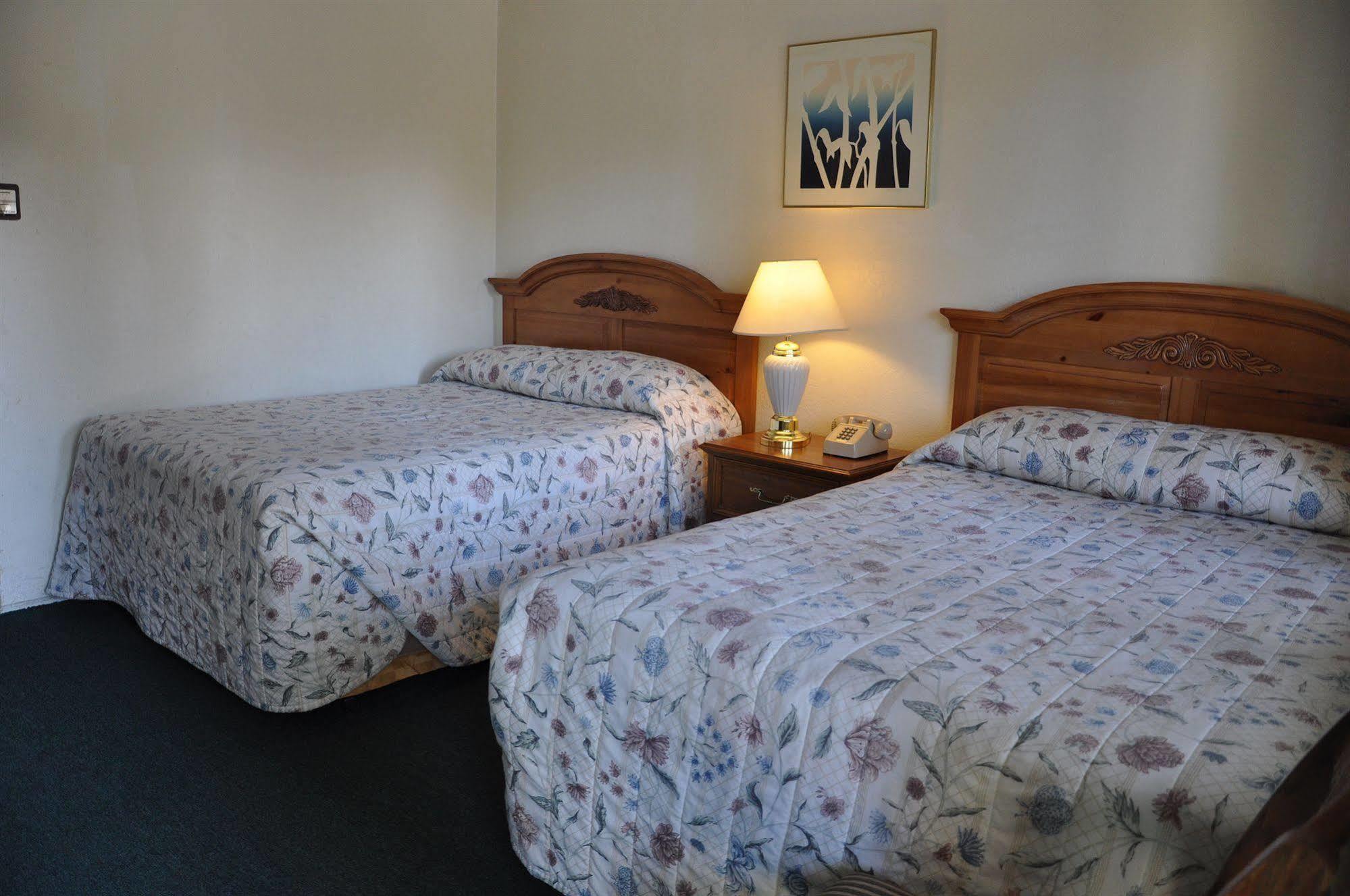 Cedar Inn & Suites South Lake Tahoe Dış mekan fotoğraf