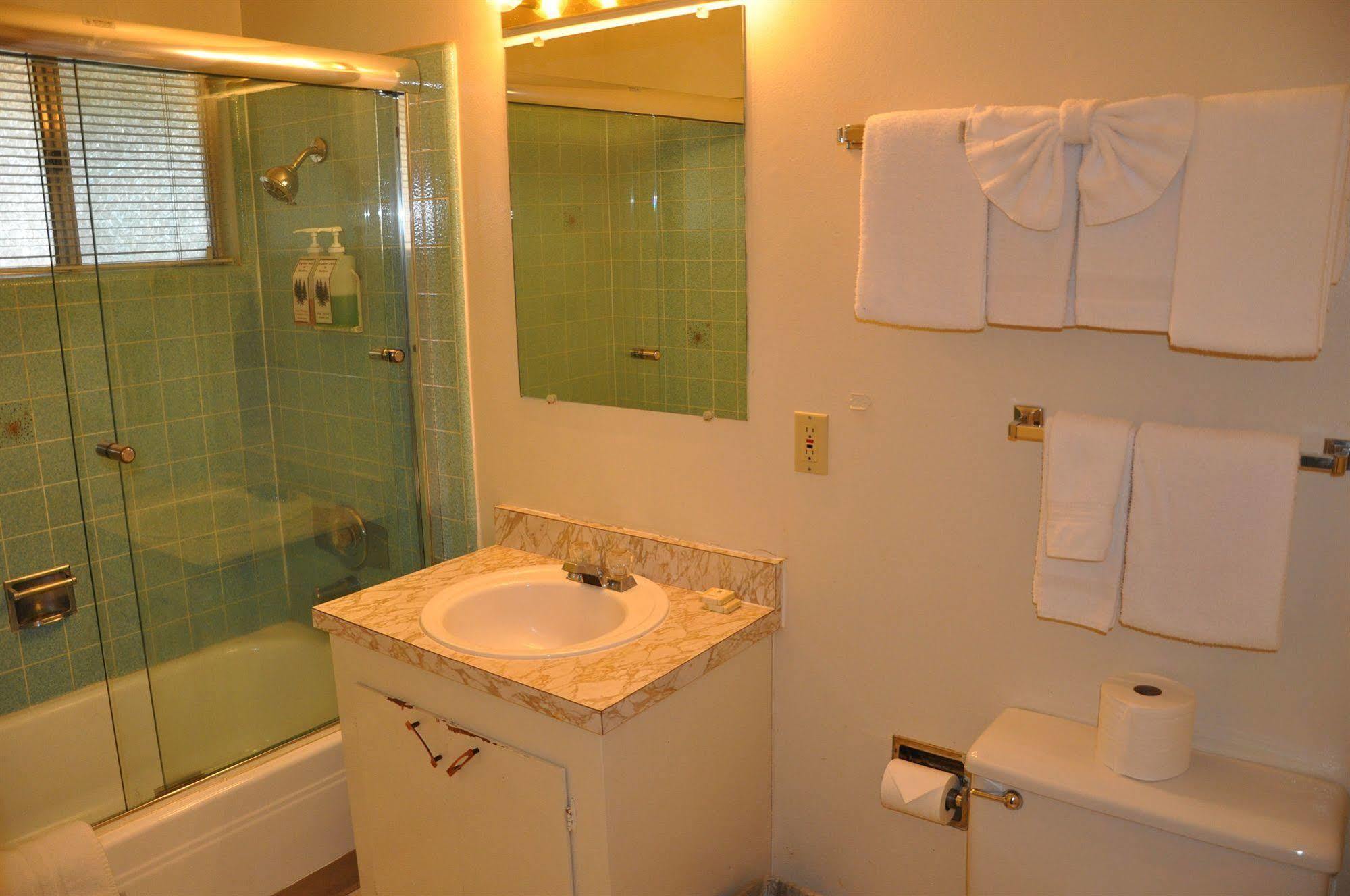 Cedar Inn & Suites South Lake Tahoe Dış mekan fotoğraf