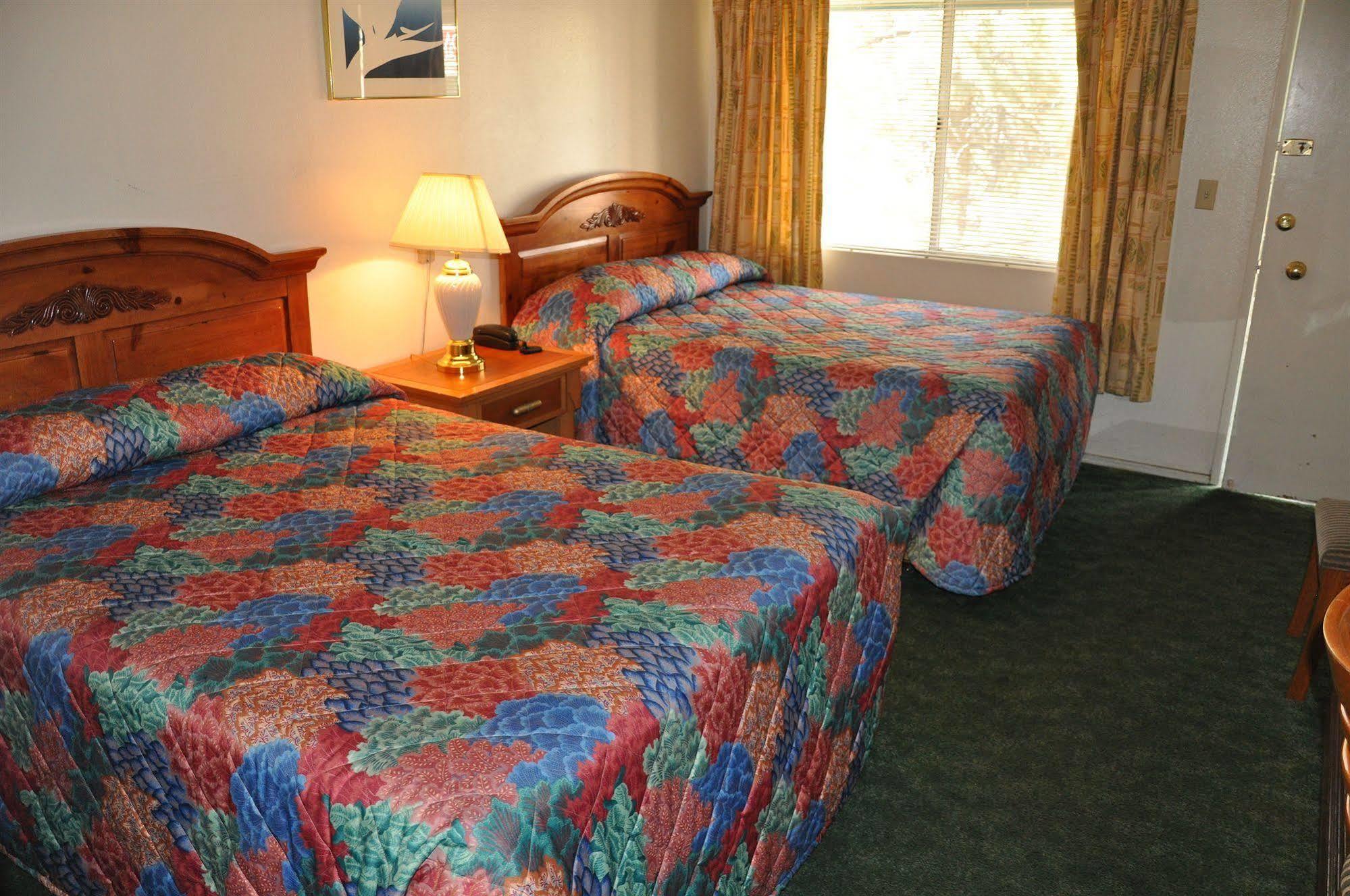 Cedar Inn & Suites South Lake Tahoe Dış mekan fotoğraf