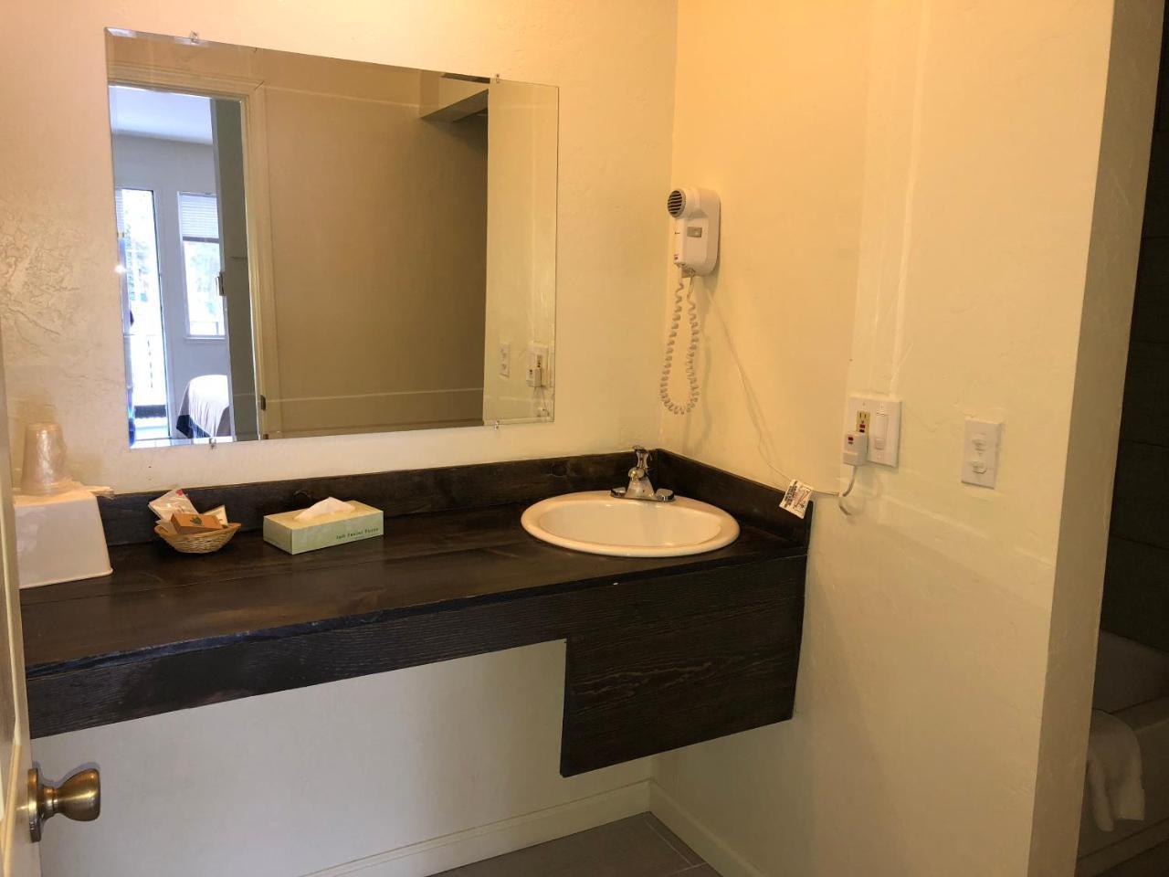 Cedar Inn & Suites South Lake Tahoe Dış mekan fotoğraf